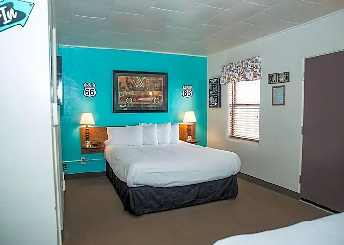 Historic Route 66 Motel 2*